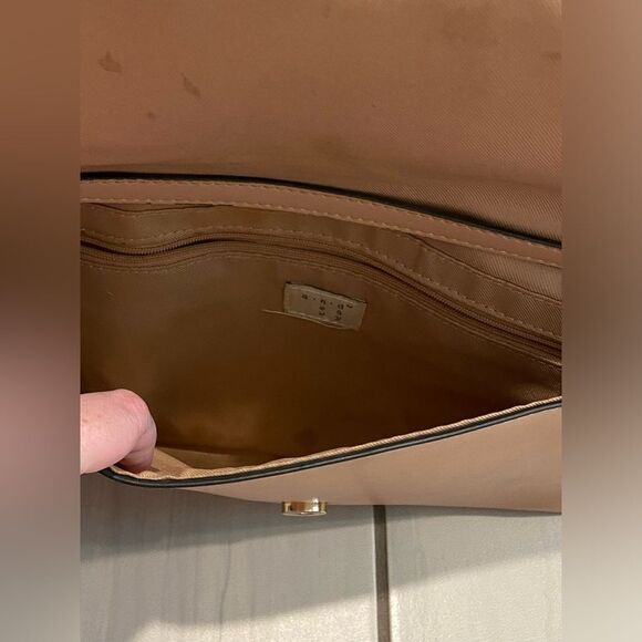 Pompom Purse - Picture 7 of 13